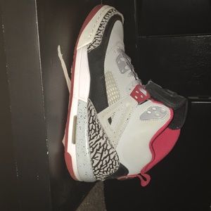 Jordan retro 3’s
